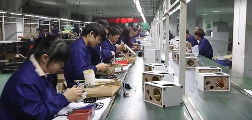 機器人進廠會大批淘汰工人嗎？——從自動化車間看未來就業趨勢